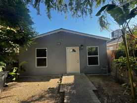 364 W Minarets Ave - Photo 1 of 1