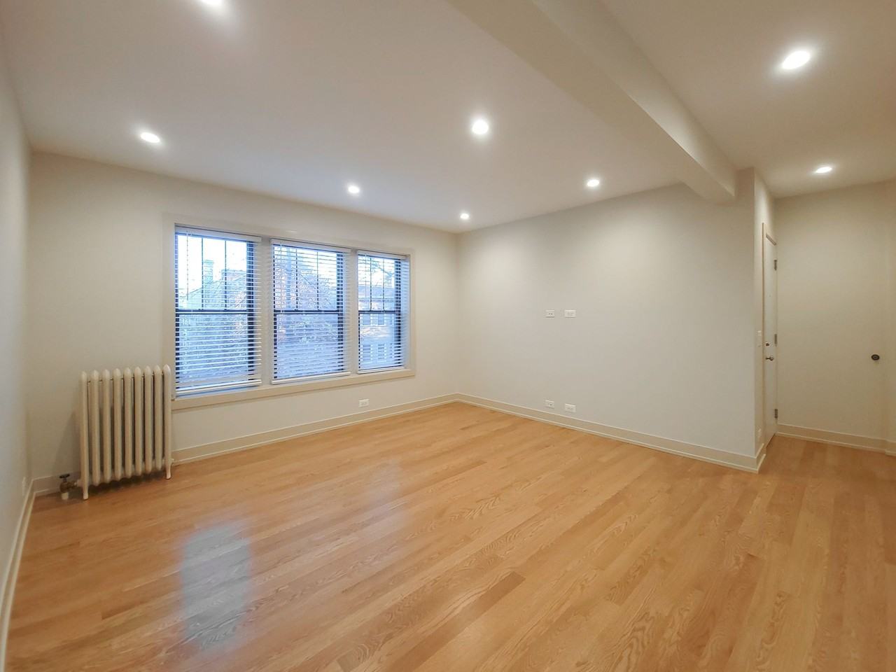 4951-53 N. Oakley / 2251-57 W. Argyle - Photo 7 of 9