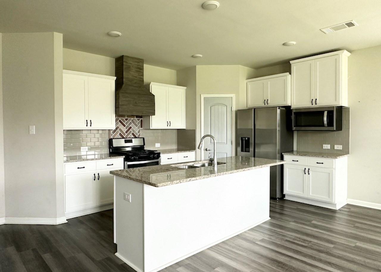 101 Garden Oaks Ave - Photo 2 of 7