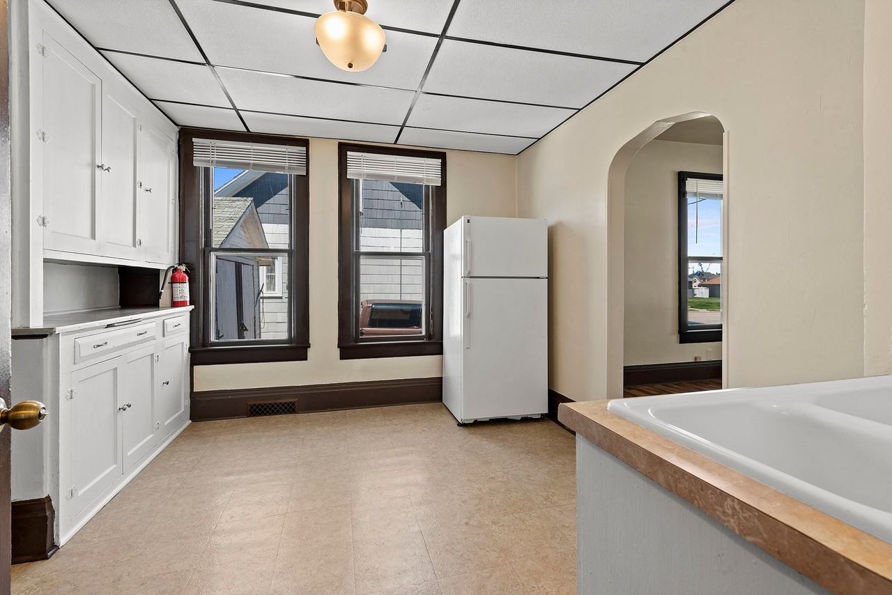 722  S. 20th Street - Photo 3 of 11