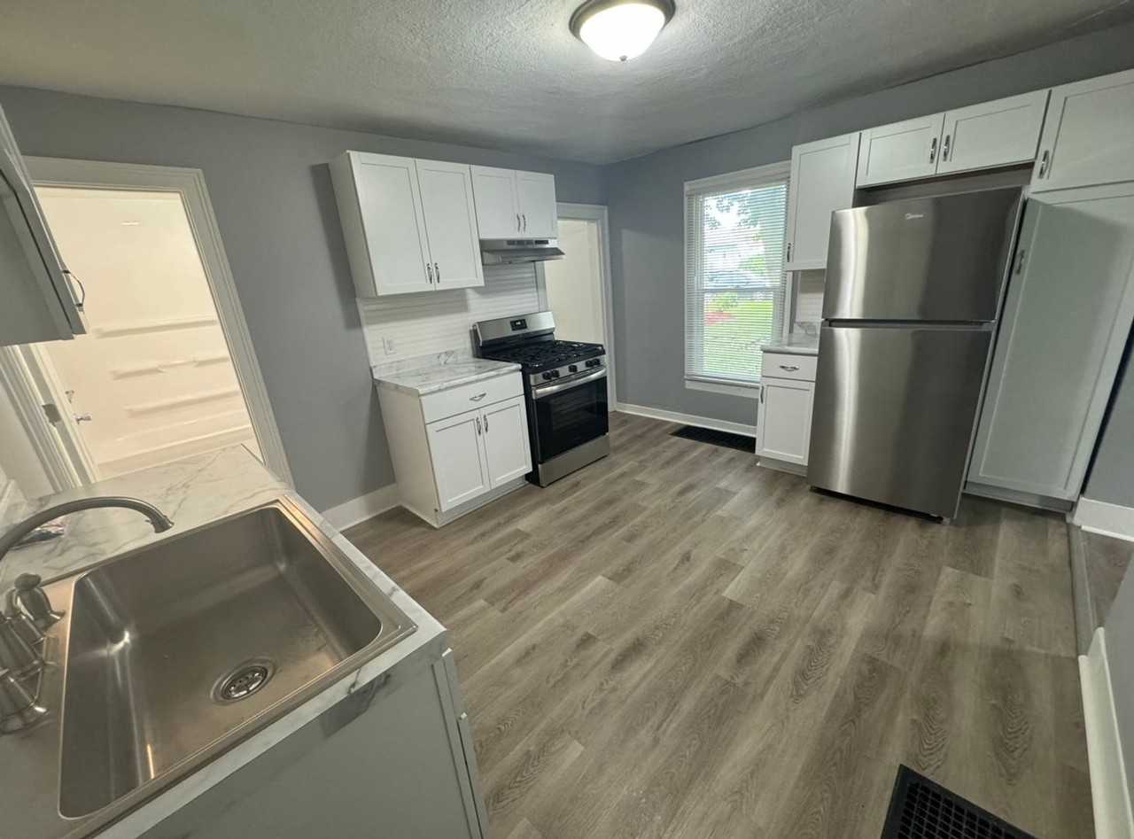 1650 24th Ave - Photo 2 of 14