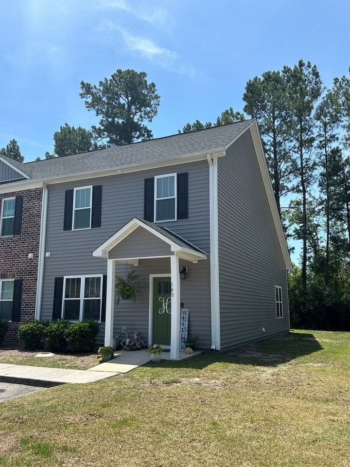 163 Lincoln Place Cir - Photo 2 of 16