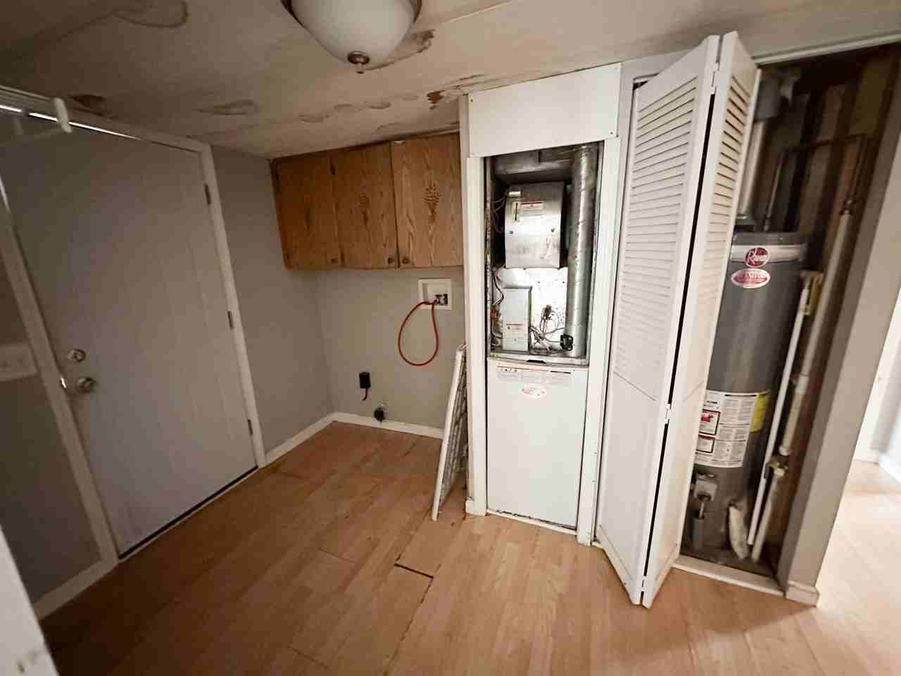 101 9th St - Photo 6 of 15