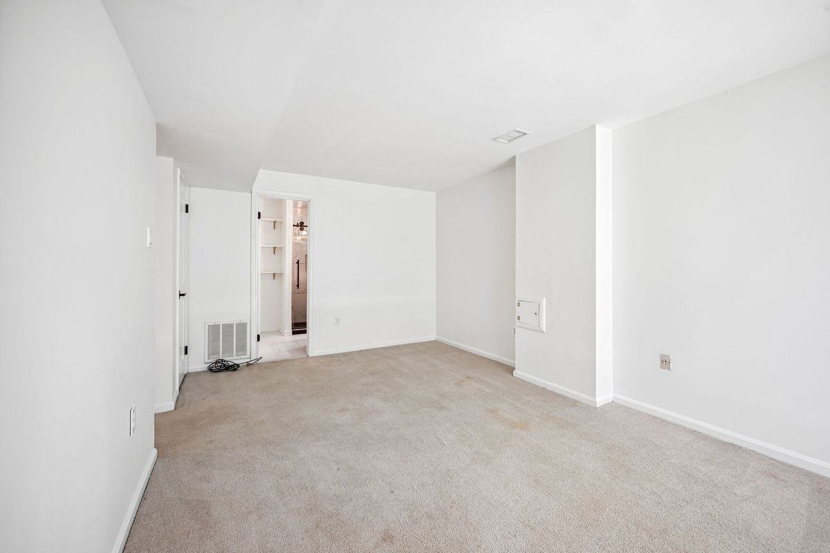 10200 Julep Ct - Photo 3 of 25