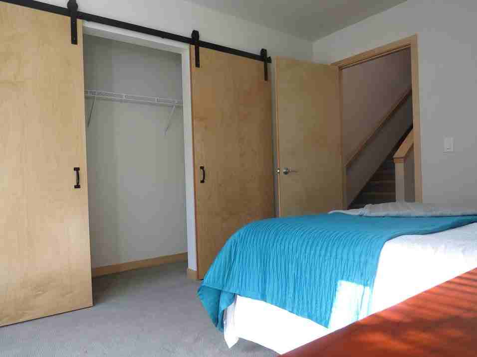 Nichols Station Apartments - Photo 6 of 27