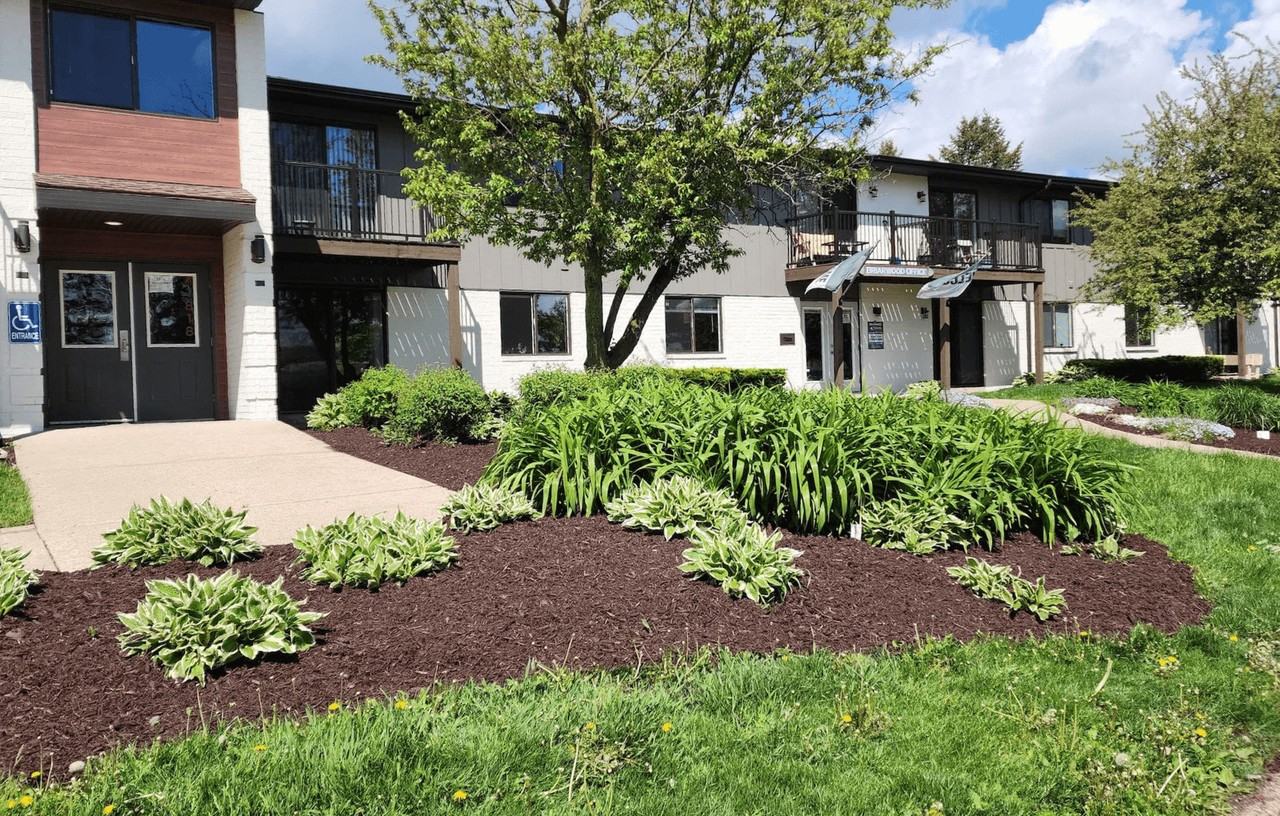 Briarwood Apartments - Photo 2 of 21