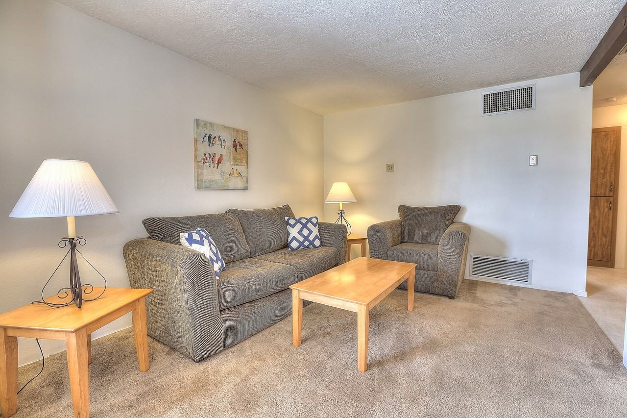 Casa Del Rey Norte Apartments - Photo 4 of 8