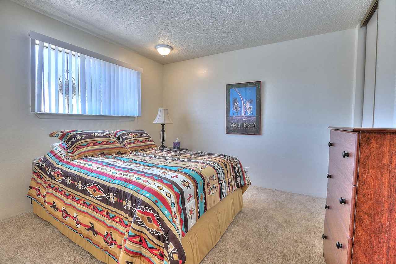 Fair Plaza Apartments - Photo 3 of 12