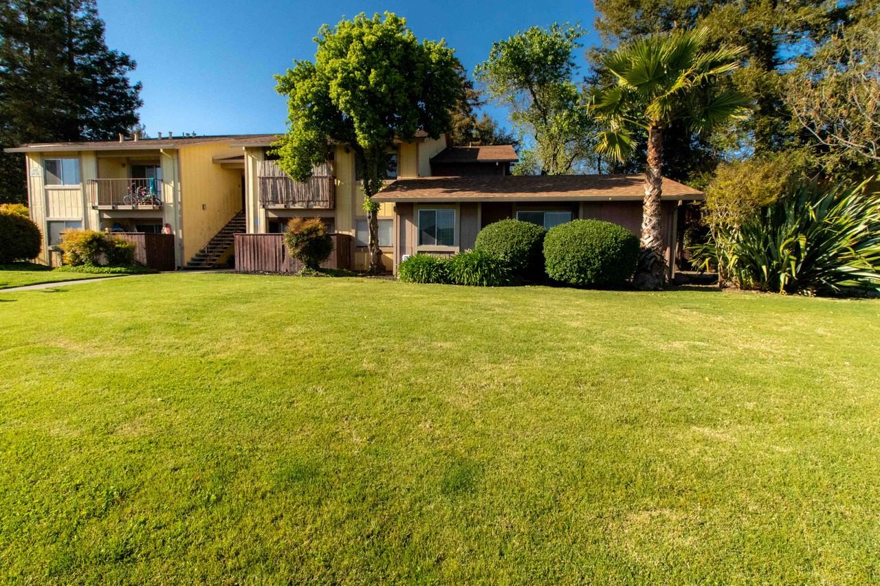 Meadowood Village Apartments - Photo 3 of 29