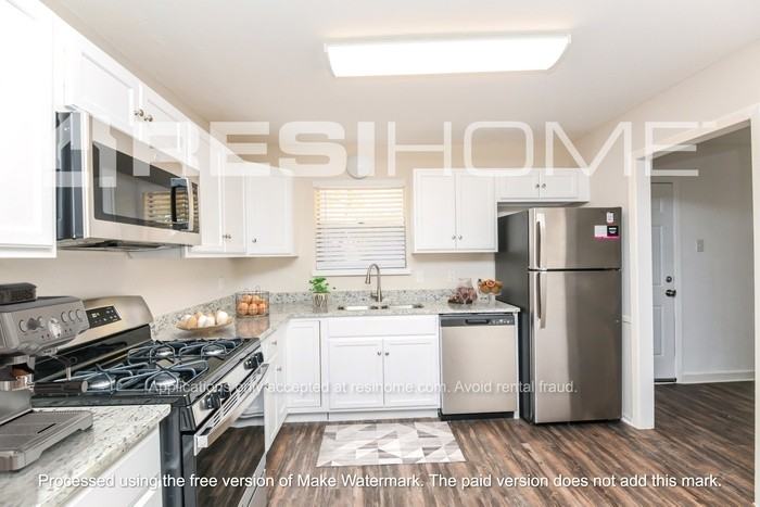 252 Palomino Dr - Photo 3 of 16