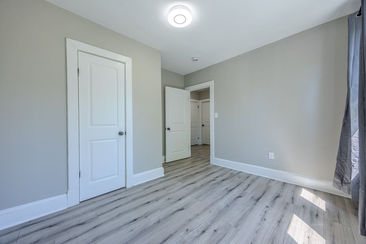 3707 37th Pl #C - Photo 7 of 9