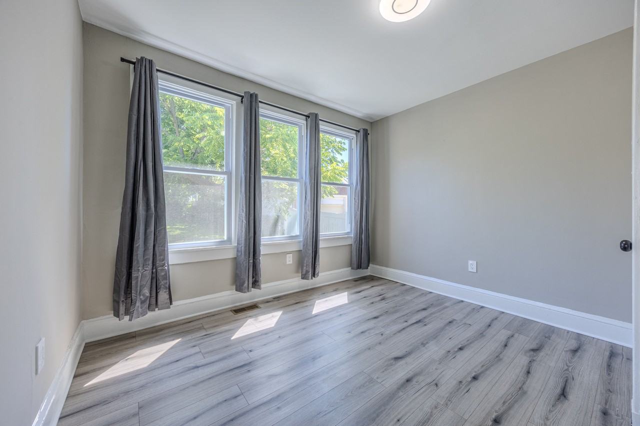 3707 37th Pl #C - Photo 7 of 8