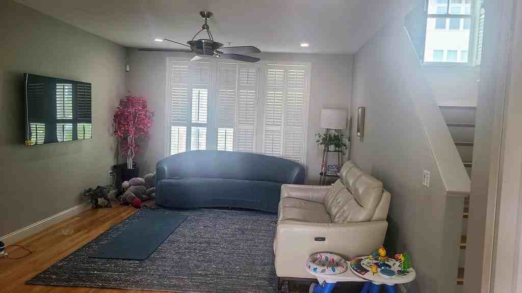 52 Stonehaven Dr #52 - Photo 2 of 12