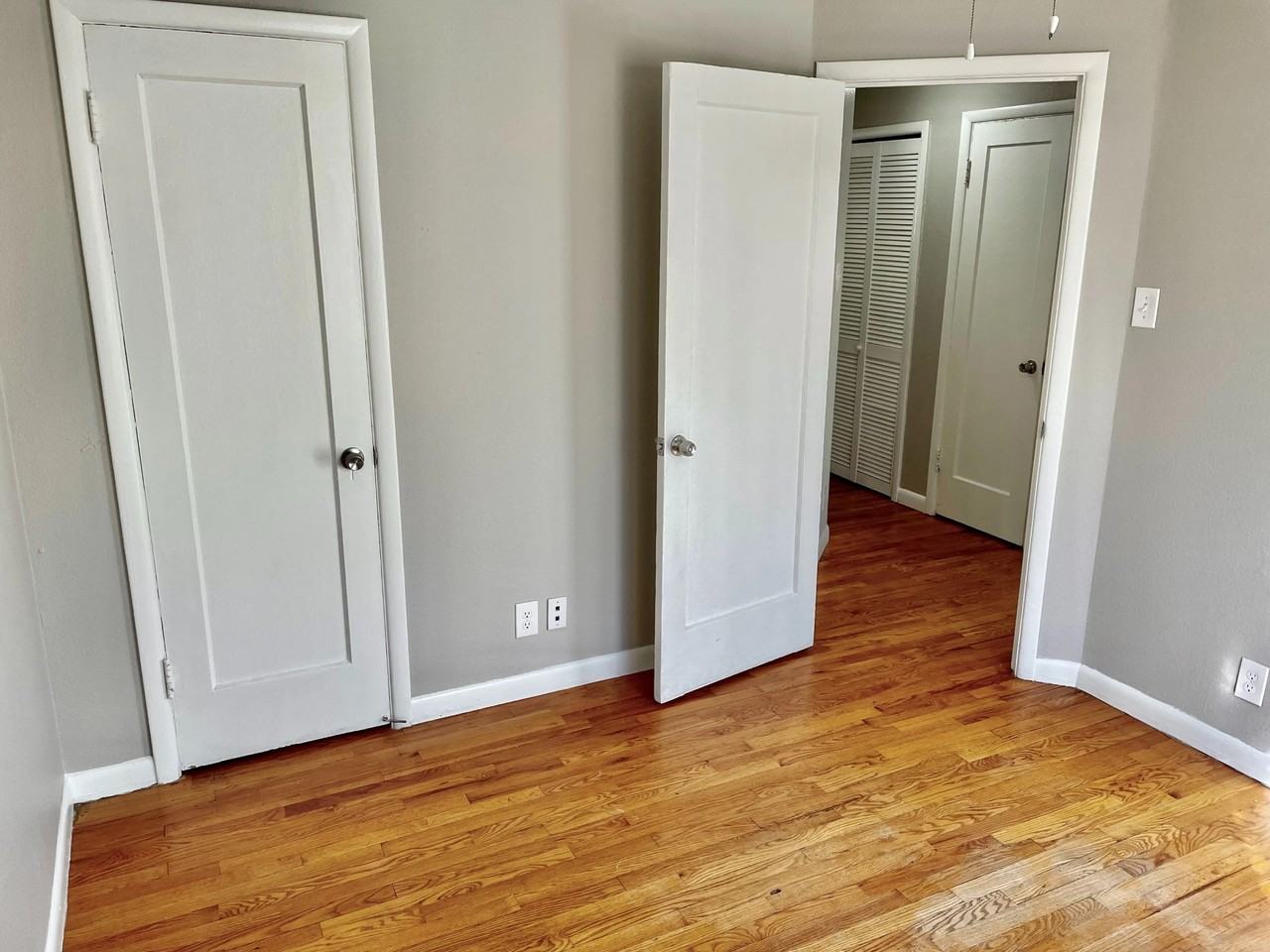 7502 Robinson Way - Photo 6 of 11