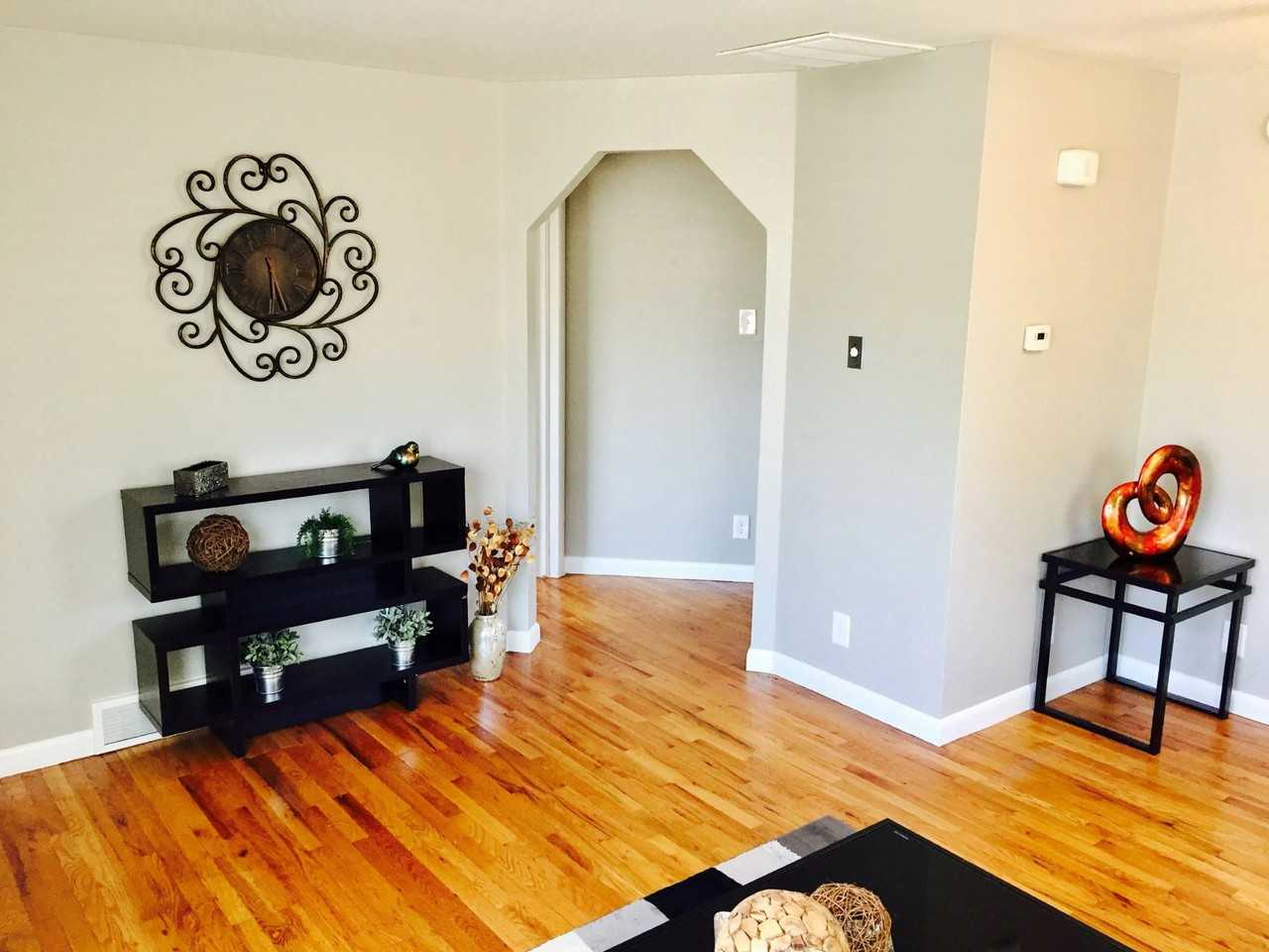 7502 Robinson Way - Photo 7 of 11