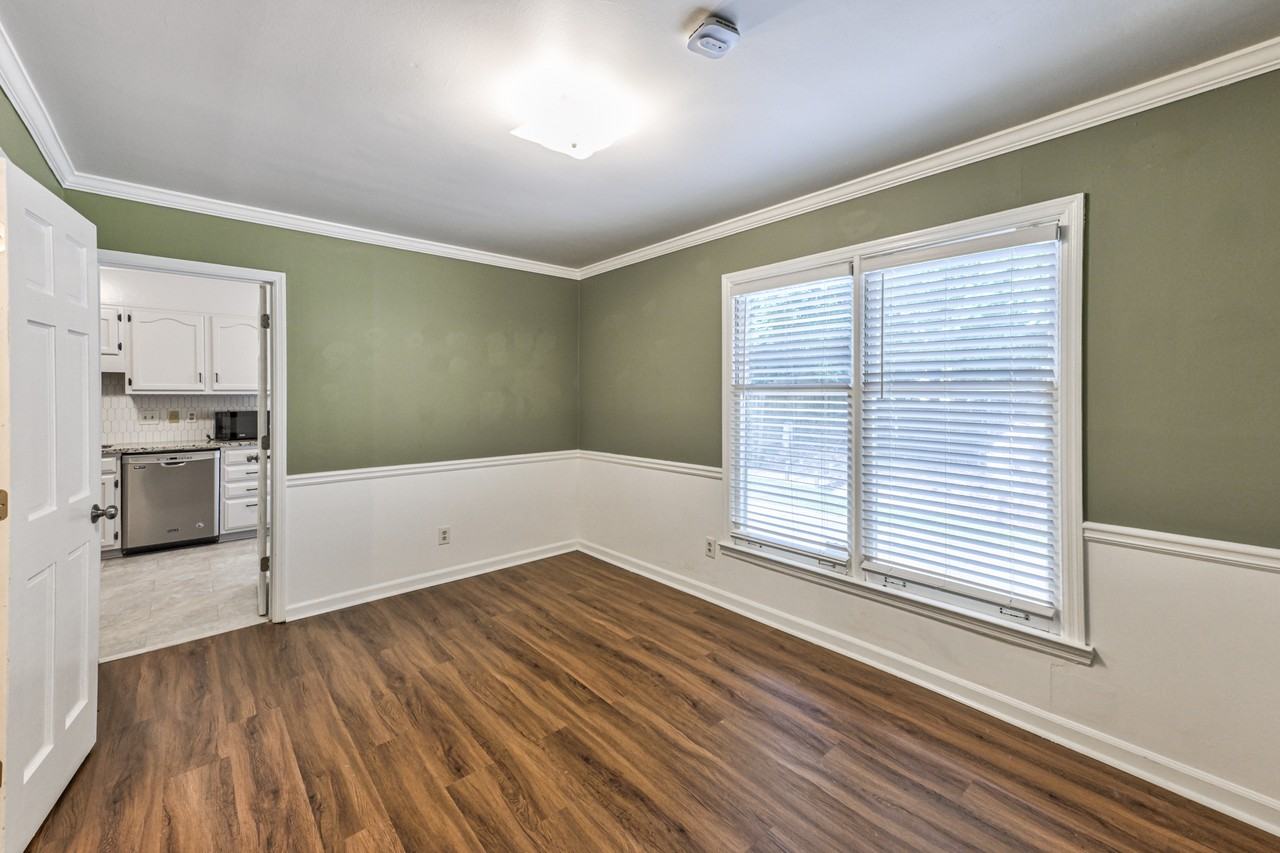 1369 E Rock Springs Rd Ne #1 - Photo 5 of 15