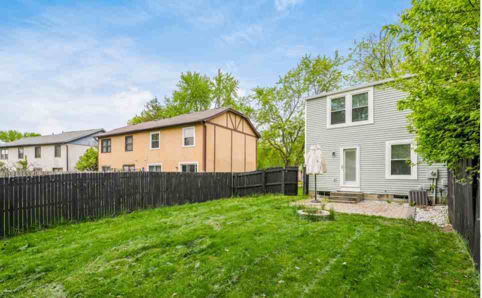 4079 Forest Edge Dr #NA - Photo 3 of 8