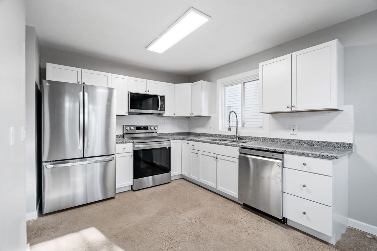 806 9th Ave Se #806 - Photo 2 of 18