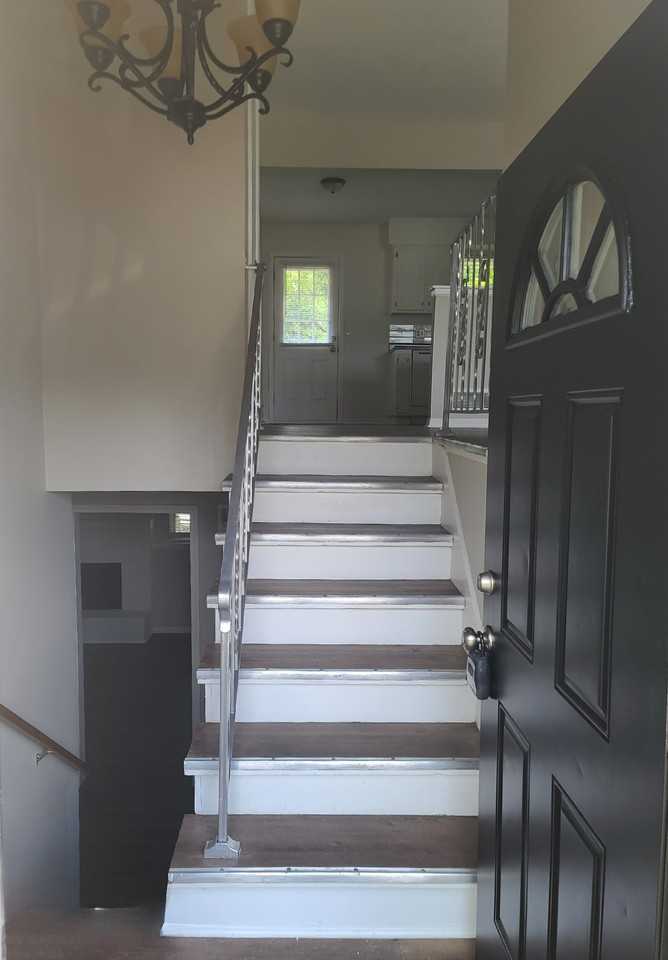 12239 S Sycamore St #NA - Photo 3 of 13