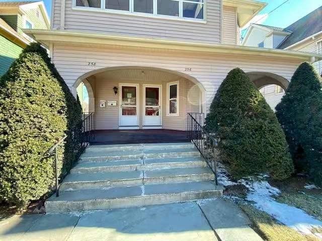 256 Oxford St #3