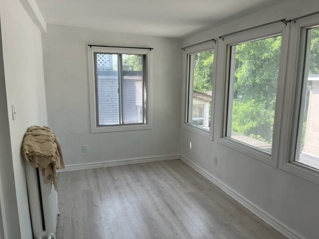 216 Keele St - Photo 2 of 11