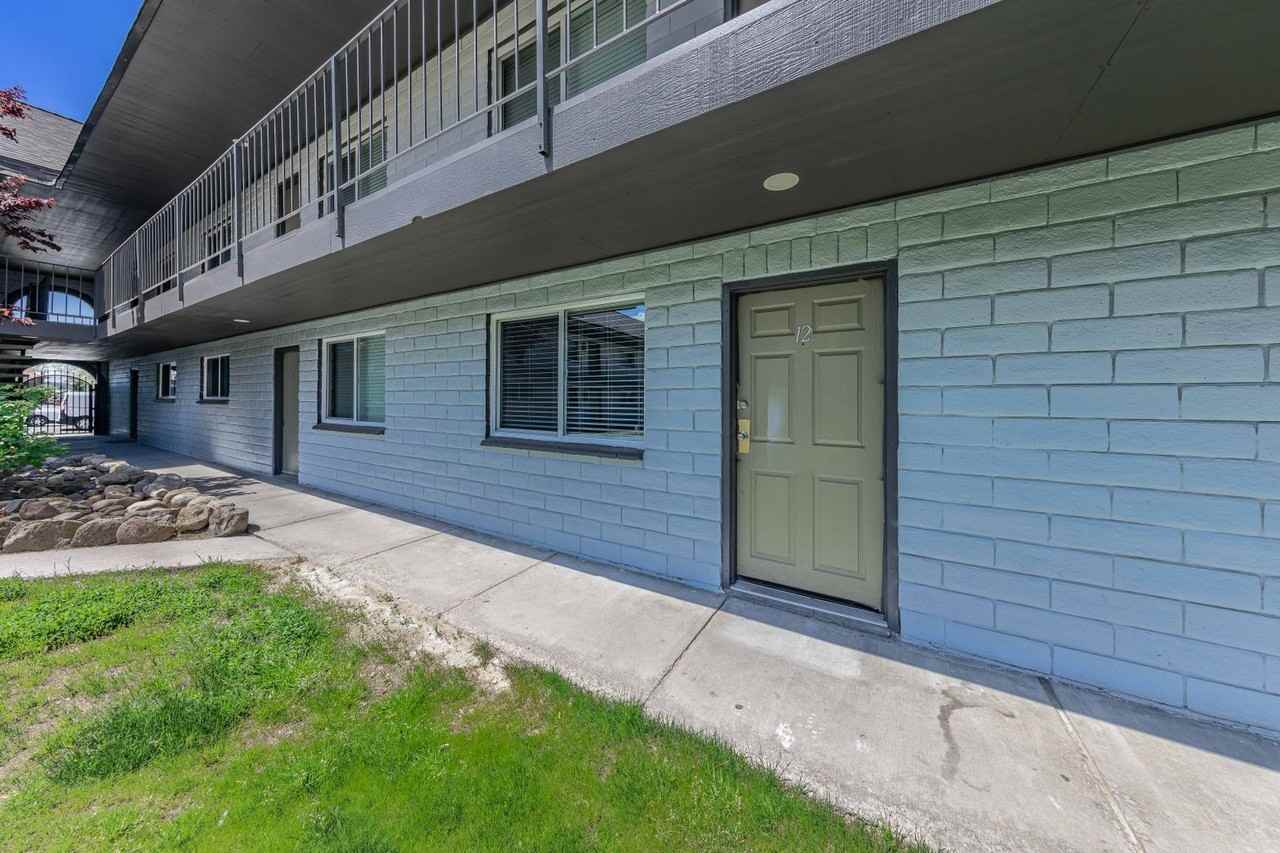 Royal Apartments - Photo 3 of 9