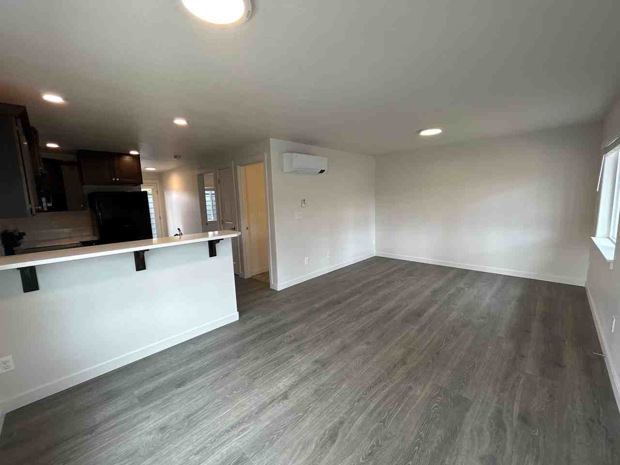 609 N Reed St - Photo 2 of 11