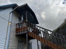 610 Sw Goodwin Ave - Photo 1 of 1