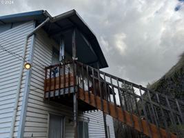 featured image of 610 Sw Goodwin Ave