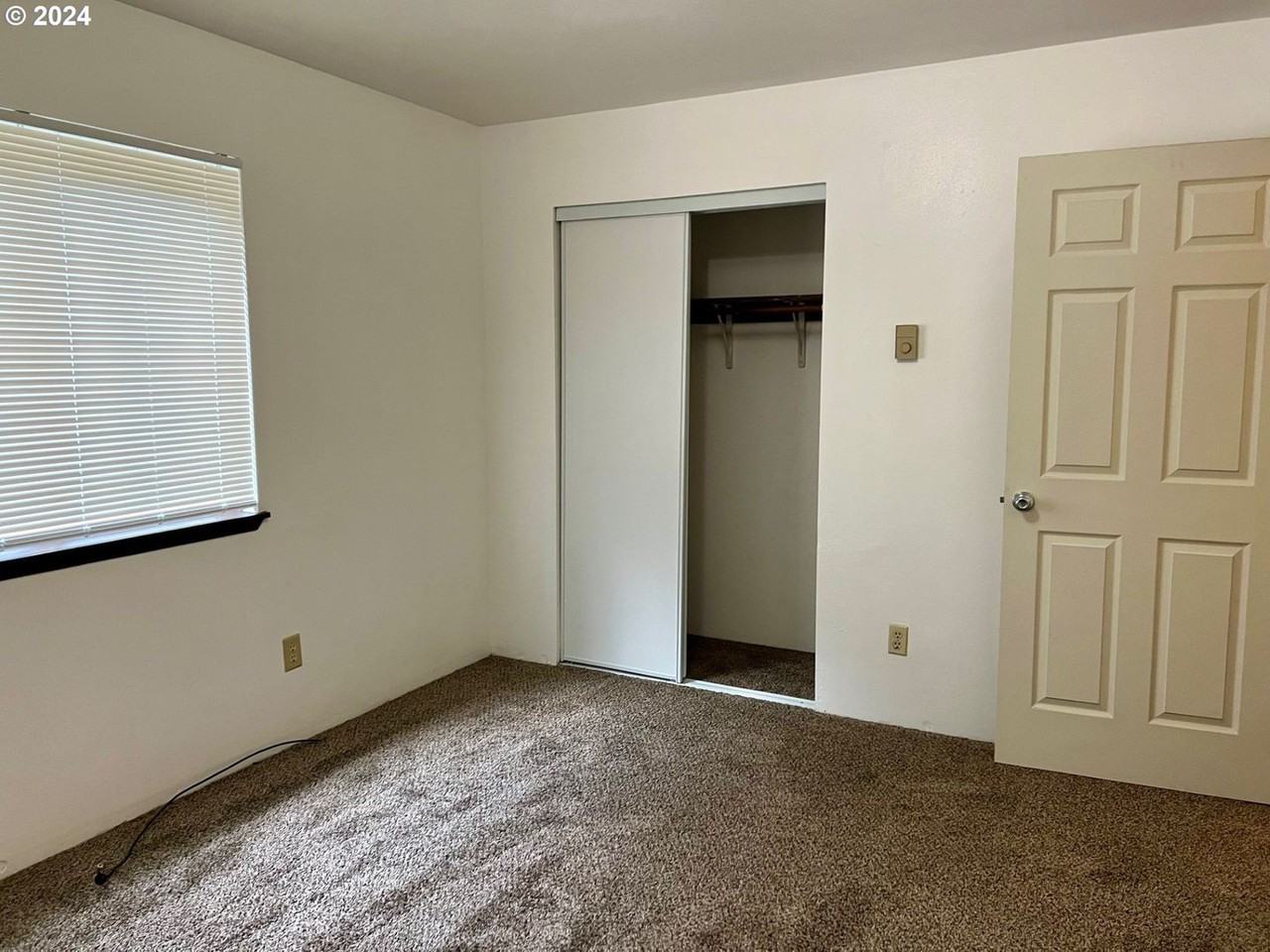 610 Sw Goodwin Ave - Photo 6 of 16