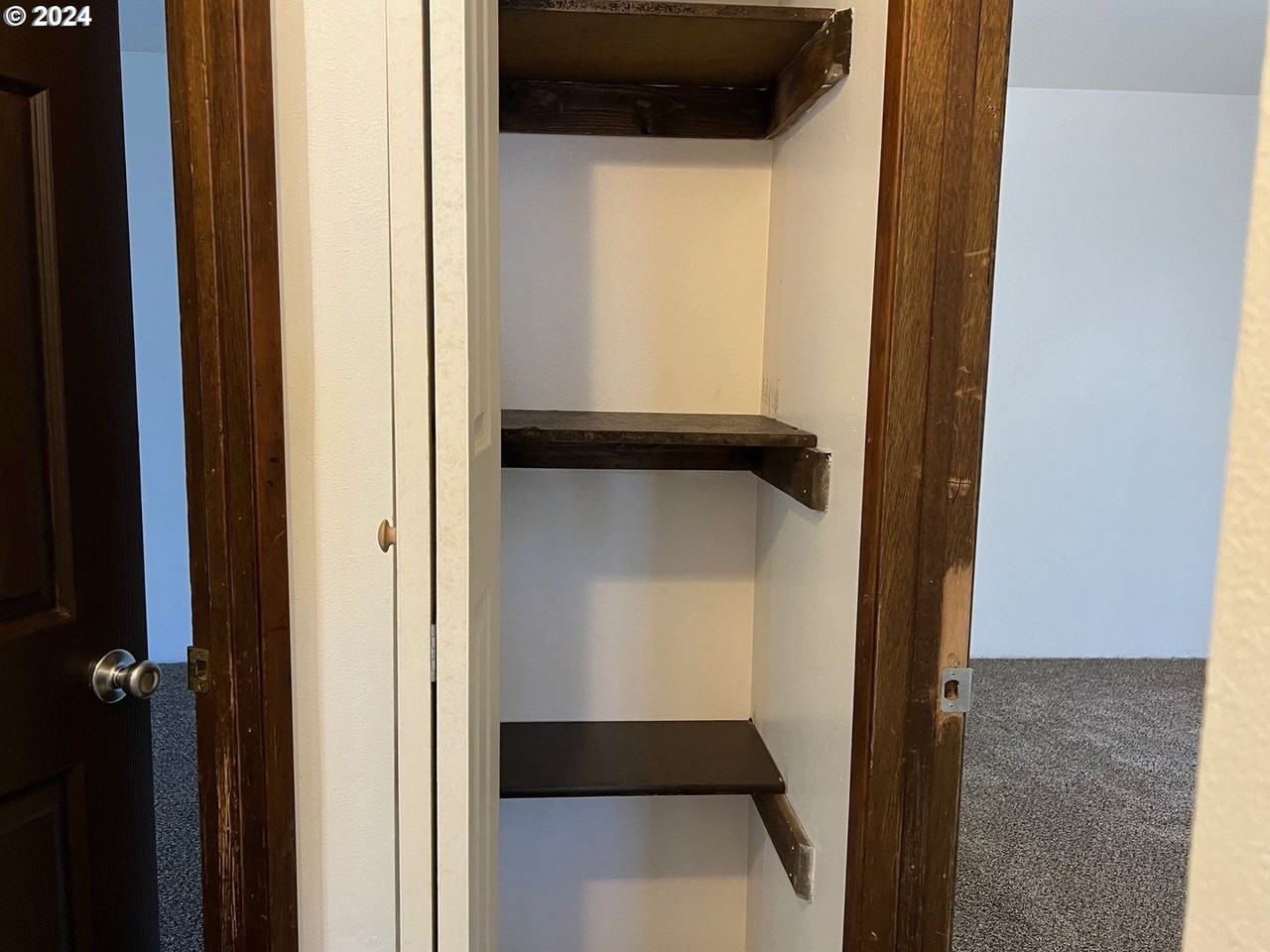 610 Sw Goodwin Ave - Photo 7 of 16