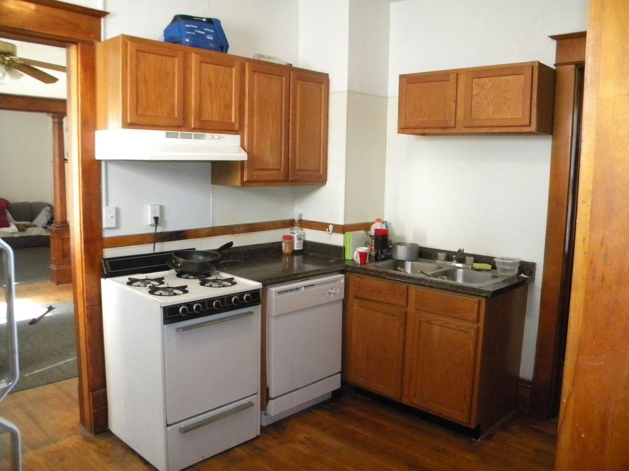 811-28TH - Photo 5 of 16