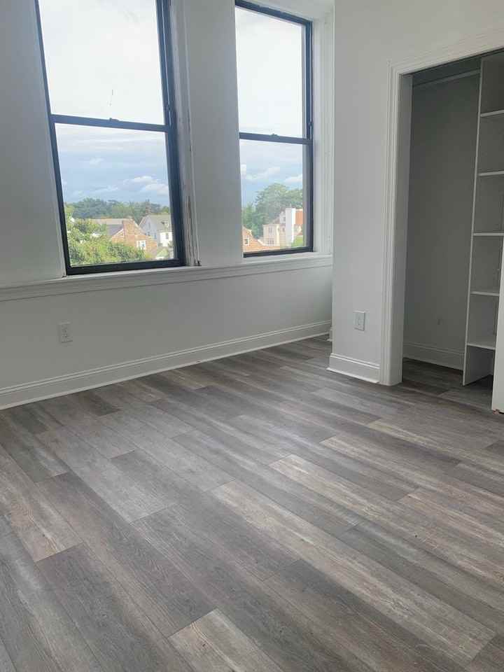 6800 Market Residential - Photo 4 of 24