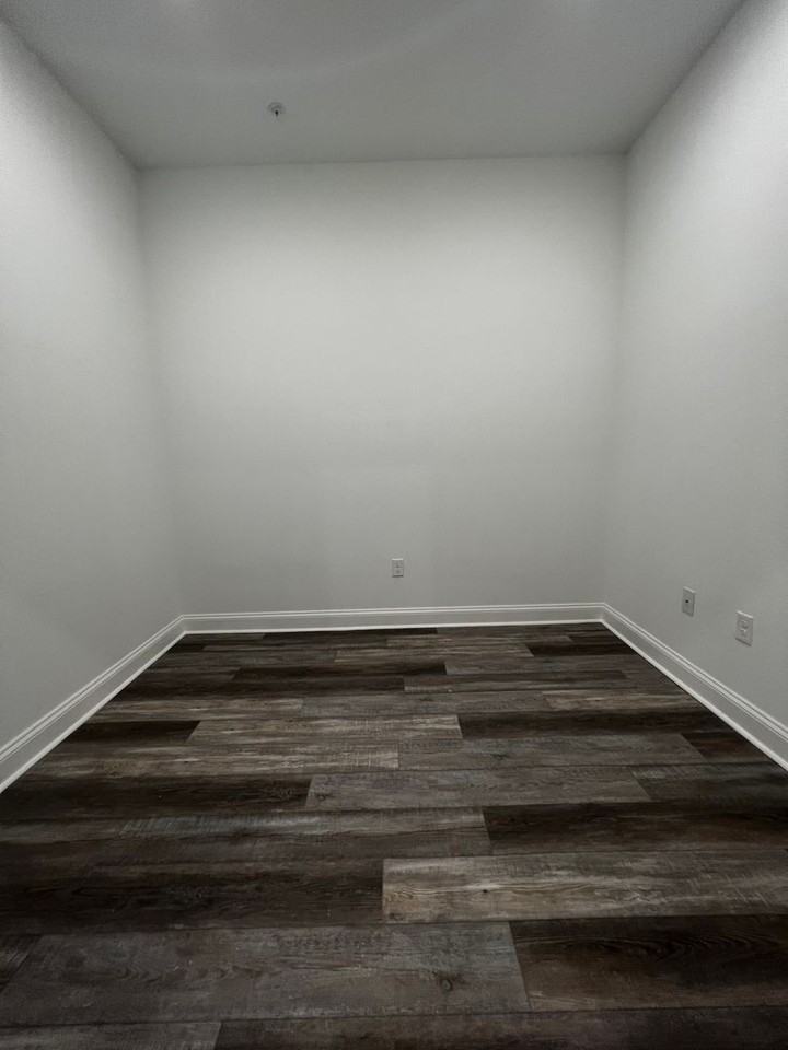 6800 Market Residential - Photo 7 of 24