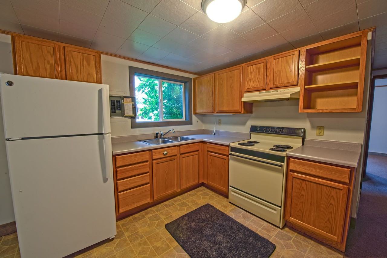 521 1/2 N 9th Ave - Photo 5 of 10
