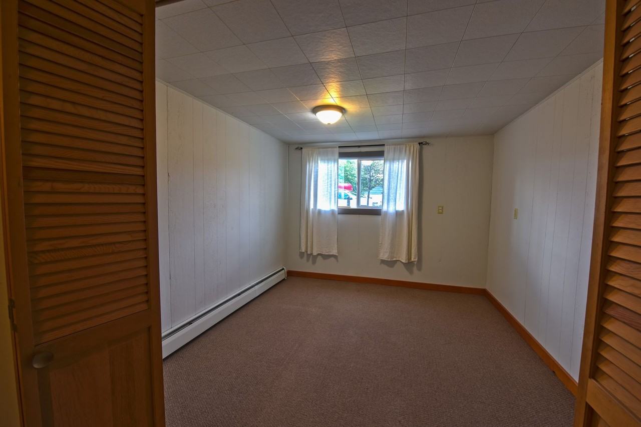 521 1/2 N 9th Ave - Photo 7 of 10