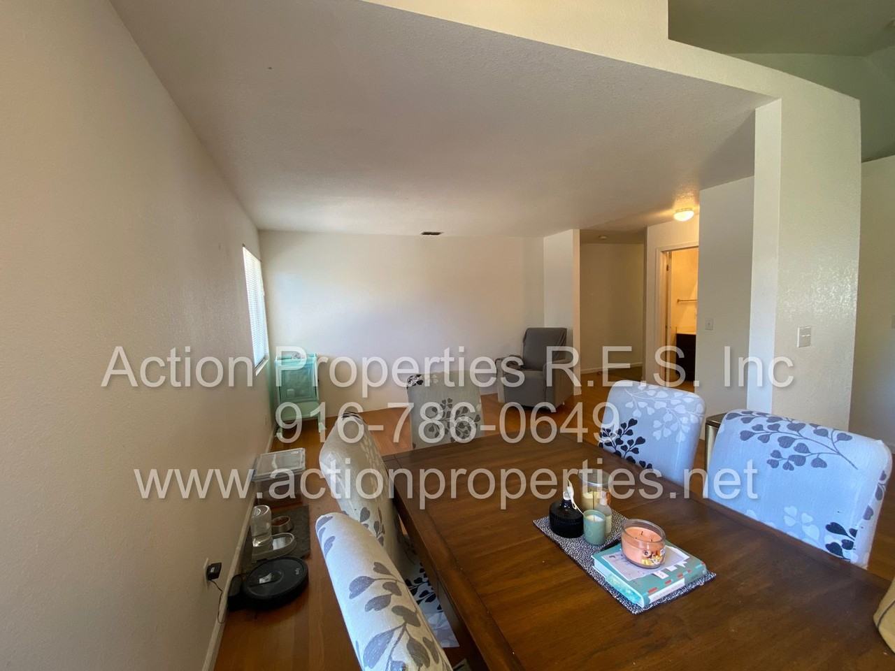 2380 Marsh Dr - Photo 3 of 10