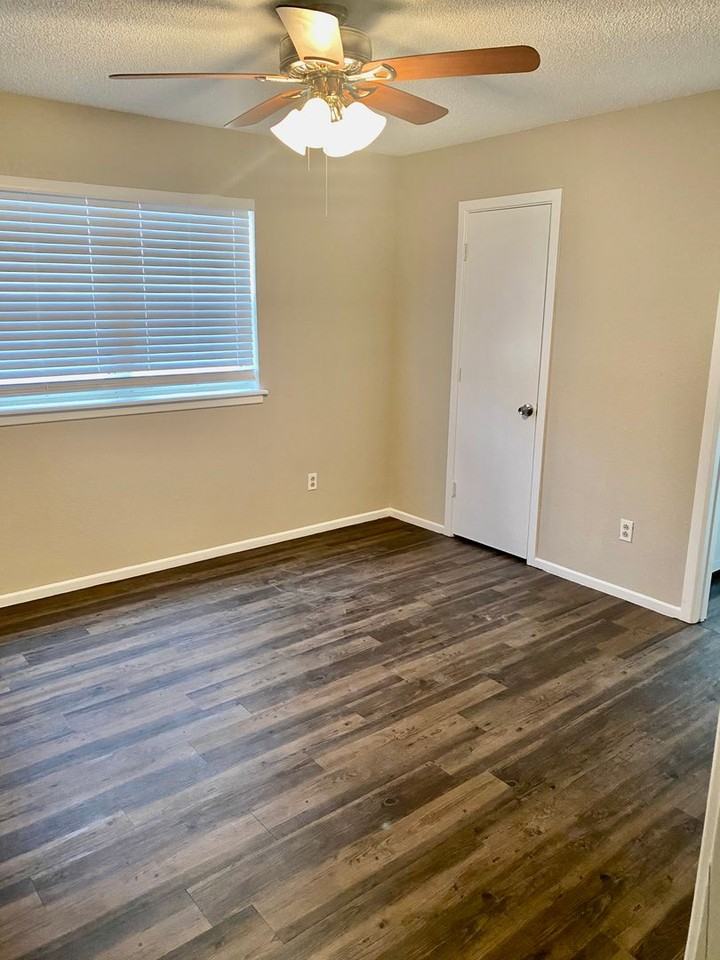 4646 Itasca St - Photo 4 of 9