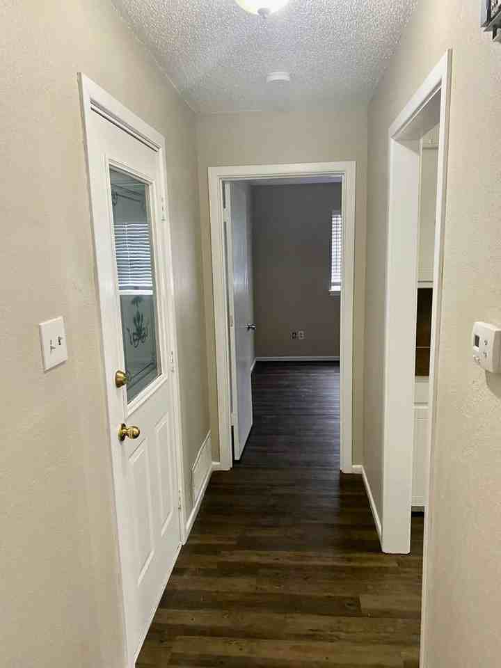 4646 Itasca St - Photo 6 of 9