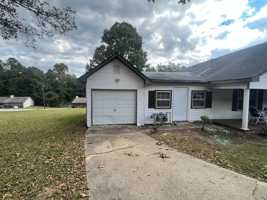 featured image of 598 Adamson Ave