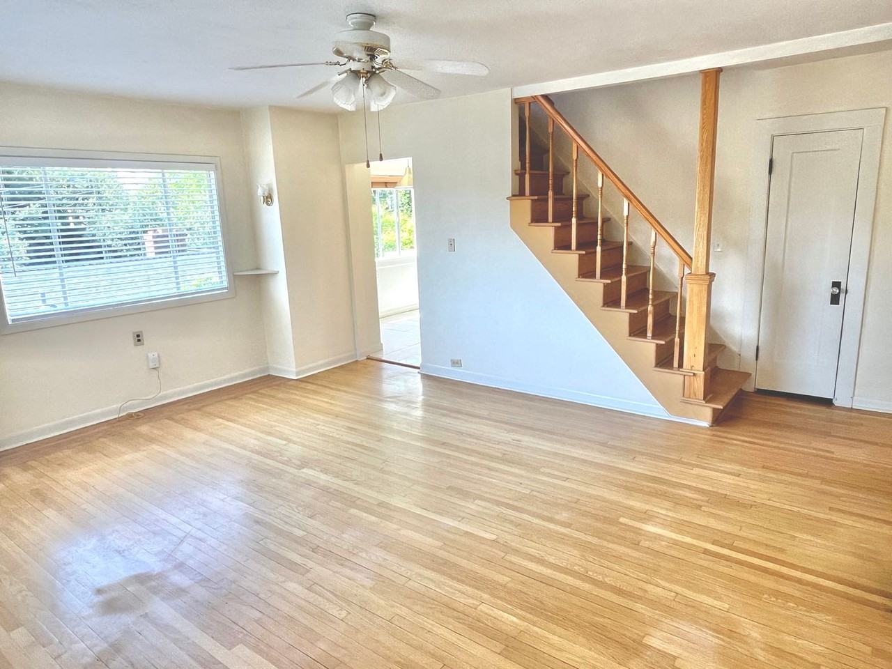 2219 Se 70th Ave - Photo 2 of 18