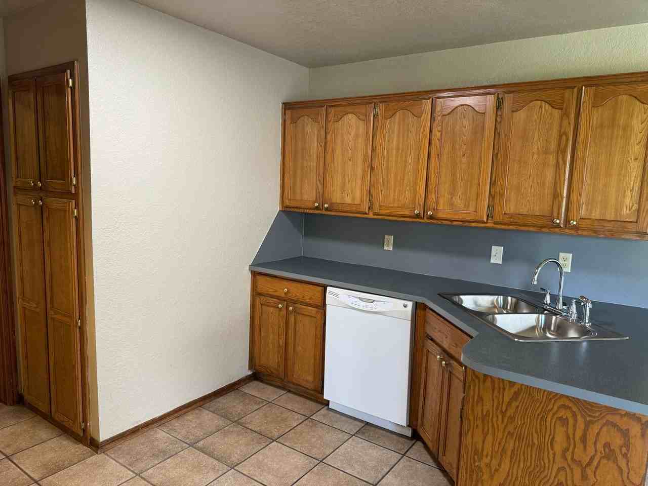 2618 Briarcliff Dr - Photo 4 of 14