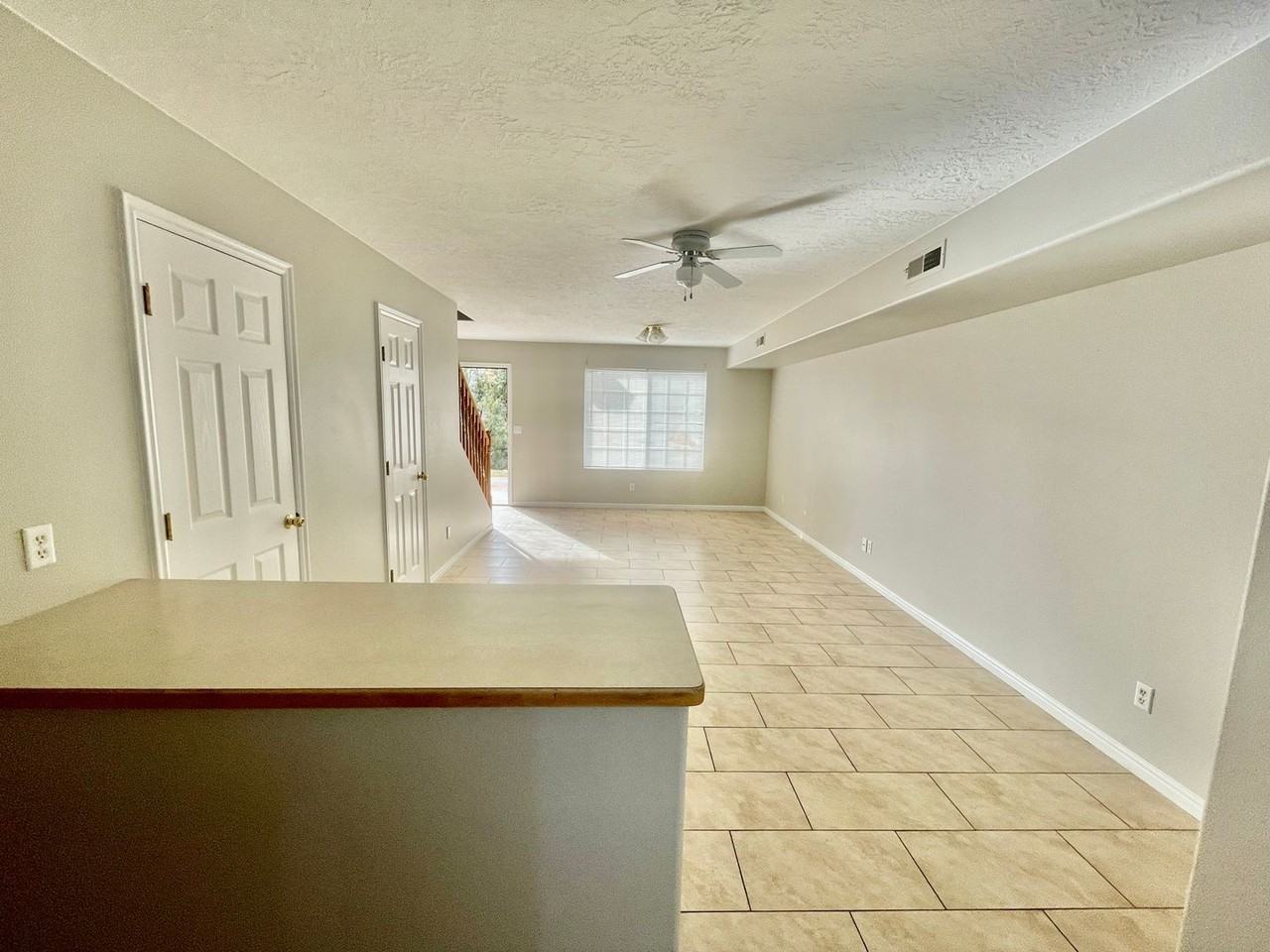 1735 W 540 N - Photo 3 of 10