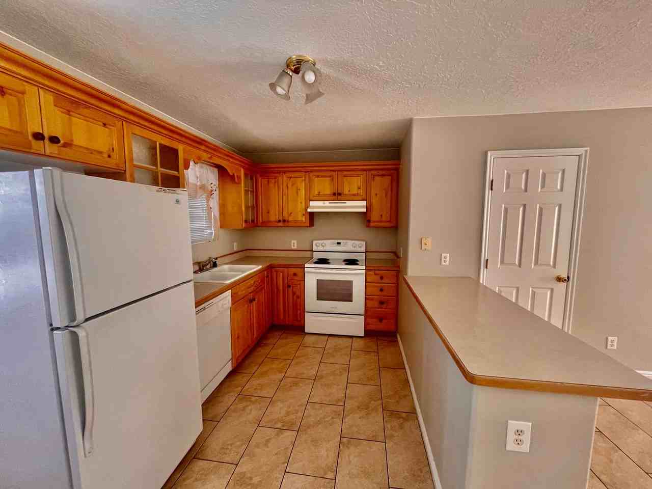 1735 W 540 N - Photo 4 of 10