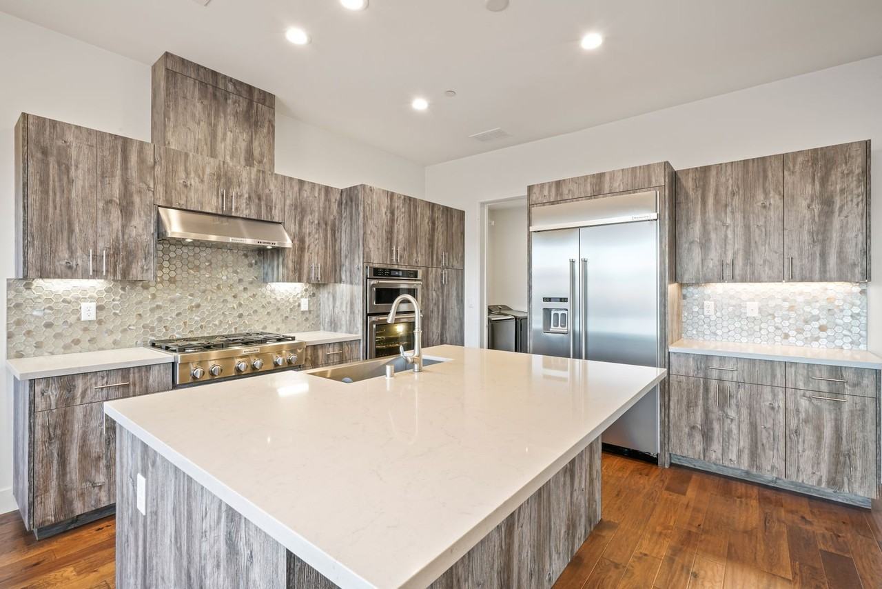 168 Harvest St - Photo 2 of 38