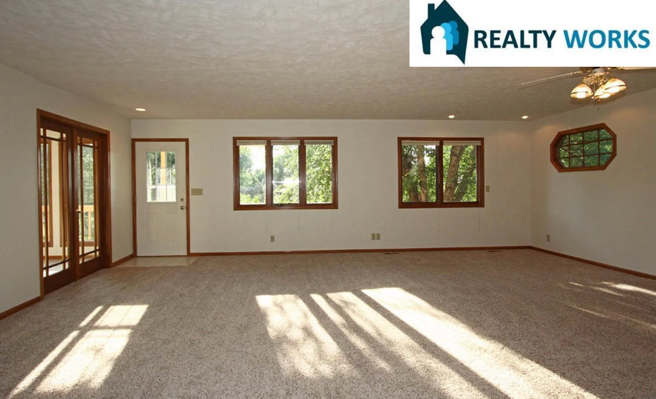 2318 Old Glory Rd - Photo 2 of 20