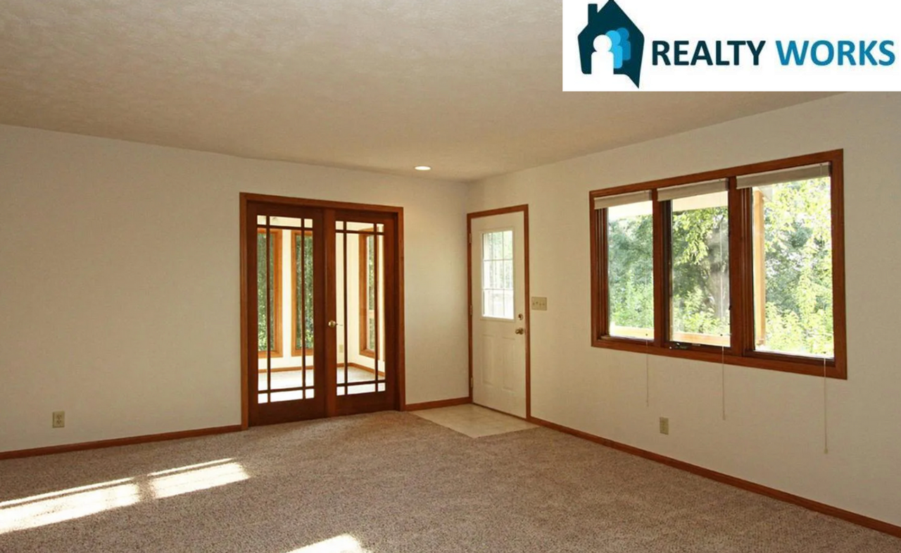 2318 Old Glory Rd - Photo 3 of 20