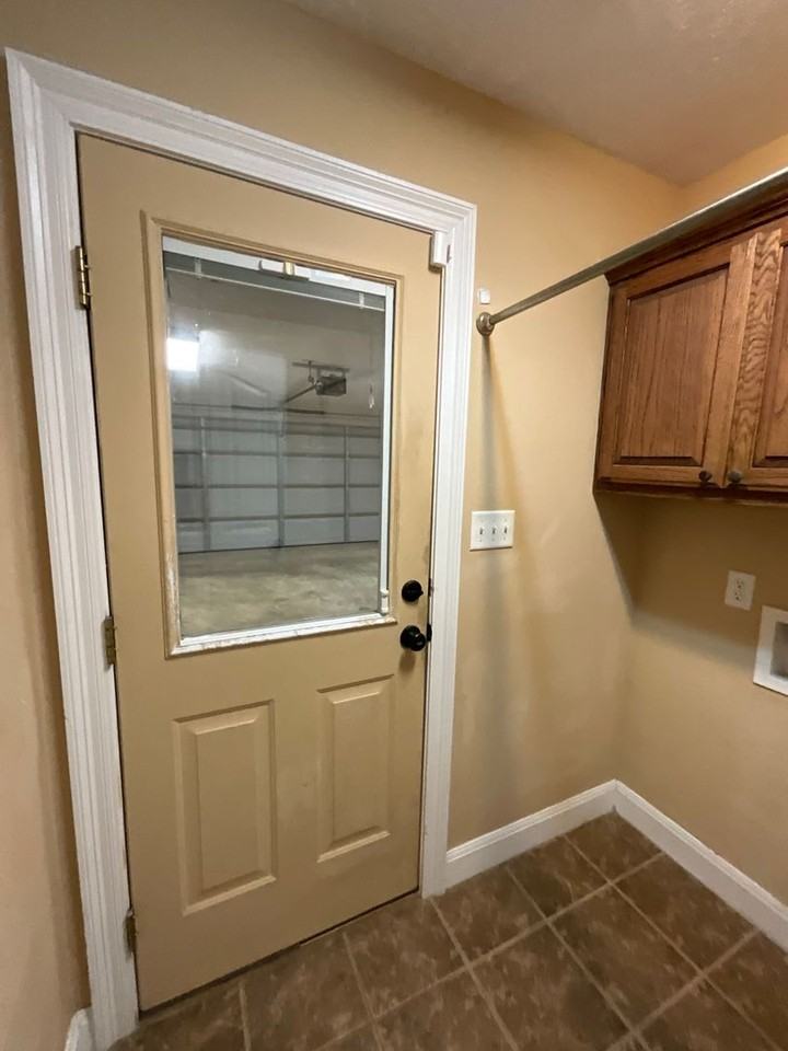 110 James Dr - Photo 7 of 35