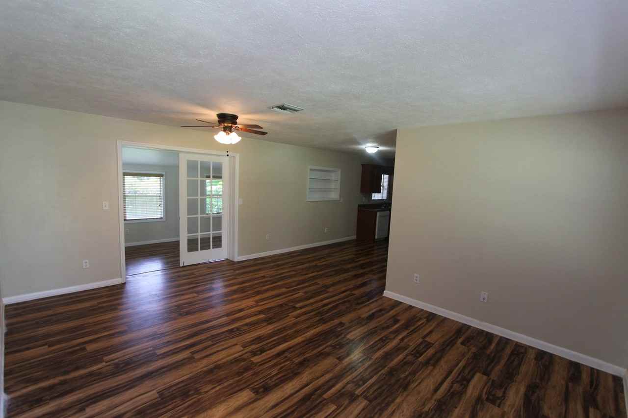 1159 Fountainhead Drive - Photo 2 of 31