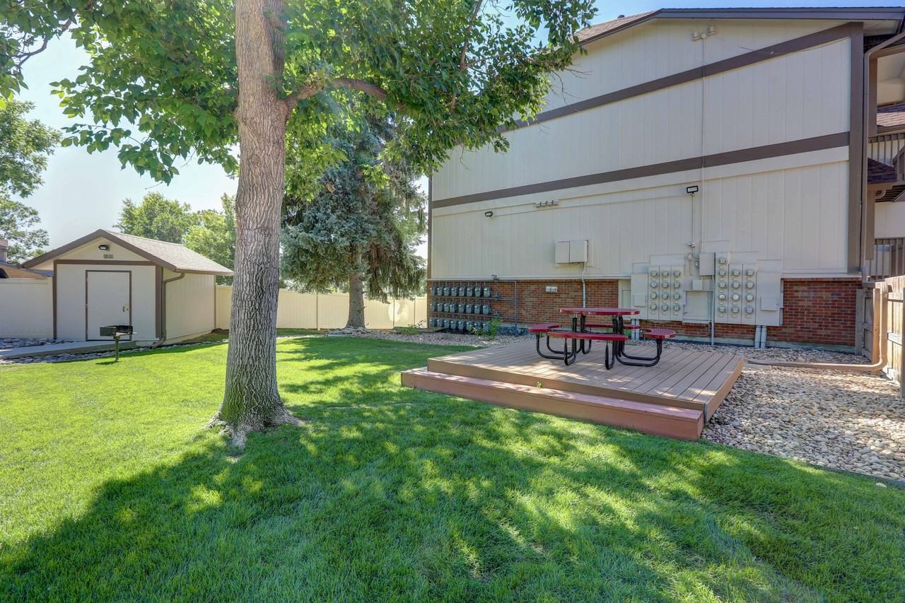 Dover Commons Apartments - Photo 5 of 33